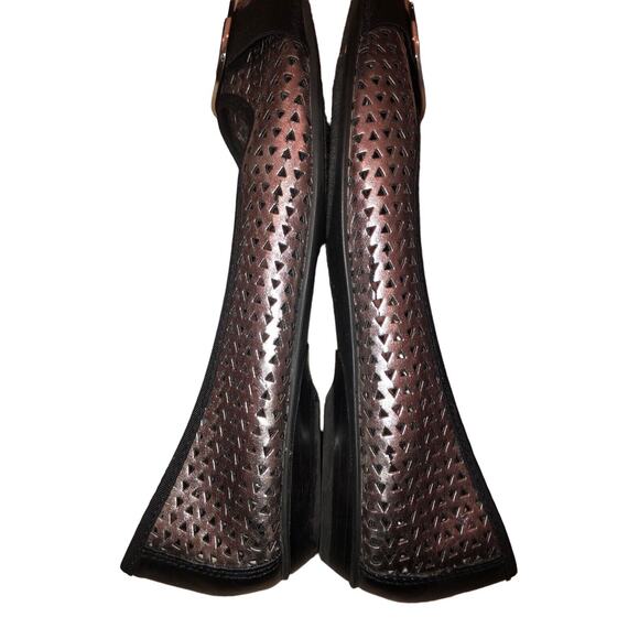 Franco Sarto Silver/Black Perforated Leather Flats Size 8.5M - Picture 11 of 11